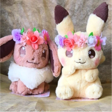 Peluches Pikachu y Eevee pokemon