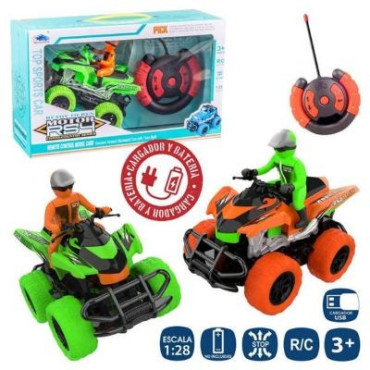 Quad naranja con persona traje verde radio control rojo