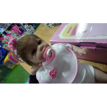 preciosa  CARLA  bebe reborn de 55cm