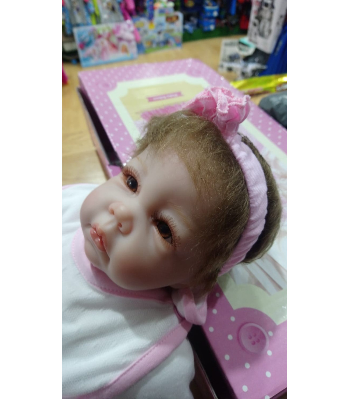 preciosa  CARLA  bebe reborn de 55cm