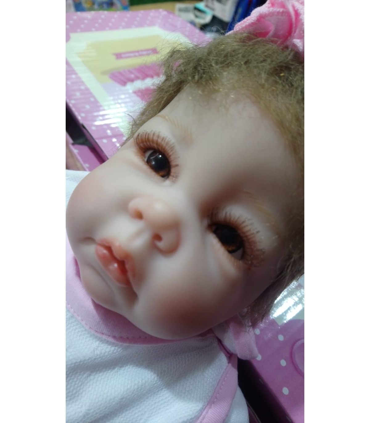 preciosa  CARLA  bebe reborn de 55cm