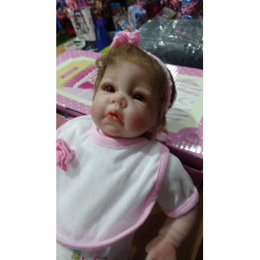 preciosa  CARLA  bebe reborn de 55cm