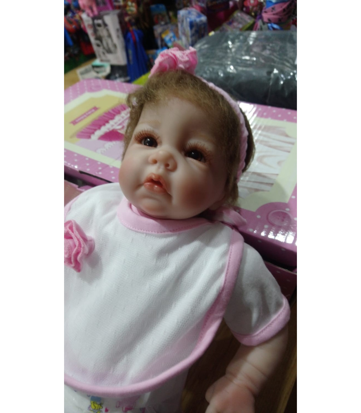 preciosa  CARLA  bebe reborn de 55cm