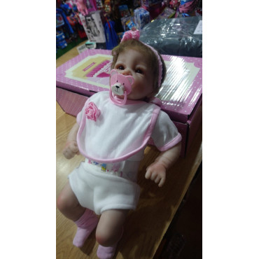 preciosa  CARLA  bebe reborn de 55cm