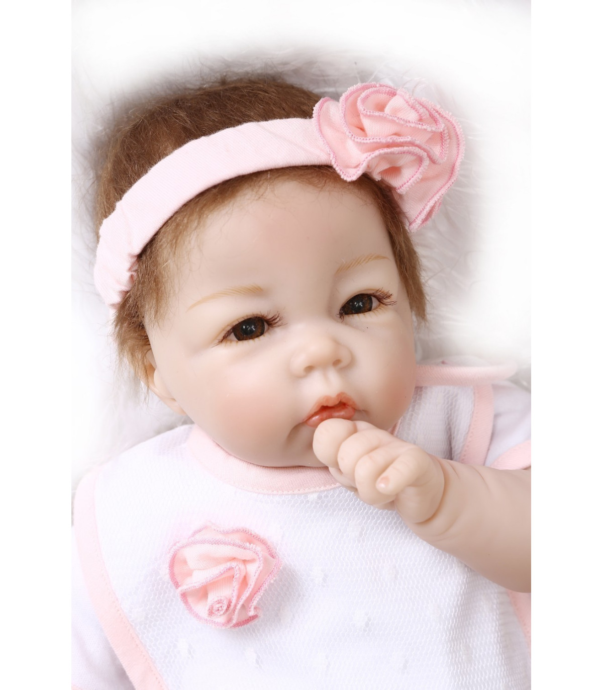 preciosa  CARLA  bebe reborn de 55cm