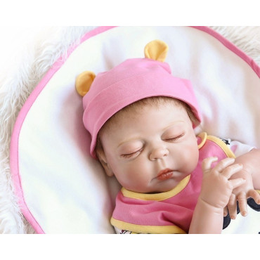 bebe reborn niña  completo de silicona durmiendo