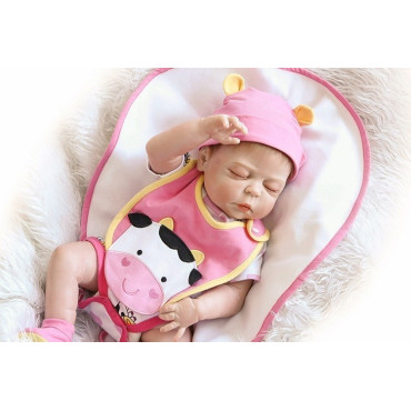 bebe reborn niña  completo de silicona durmiendo