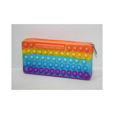 Inicio   Pop It Plumier con Cremallera 20cm El Pop It Plumier con Cremallera 20cm es un regalo increíble para cualquiera que sea