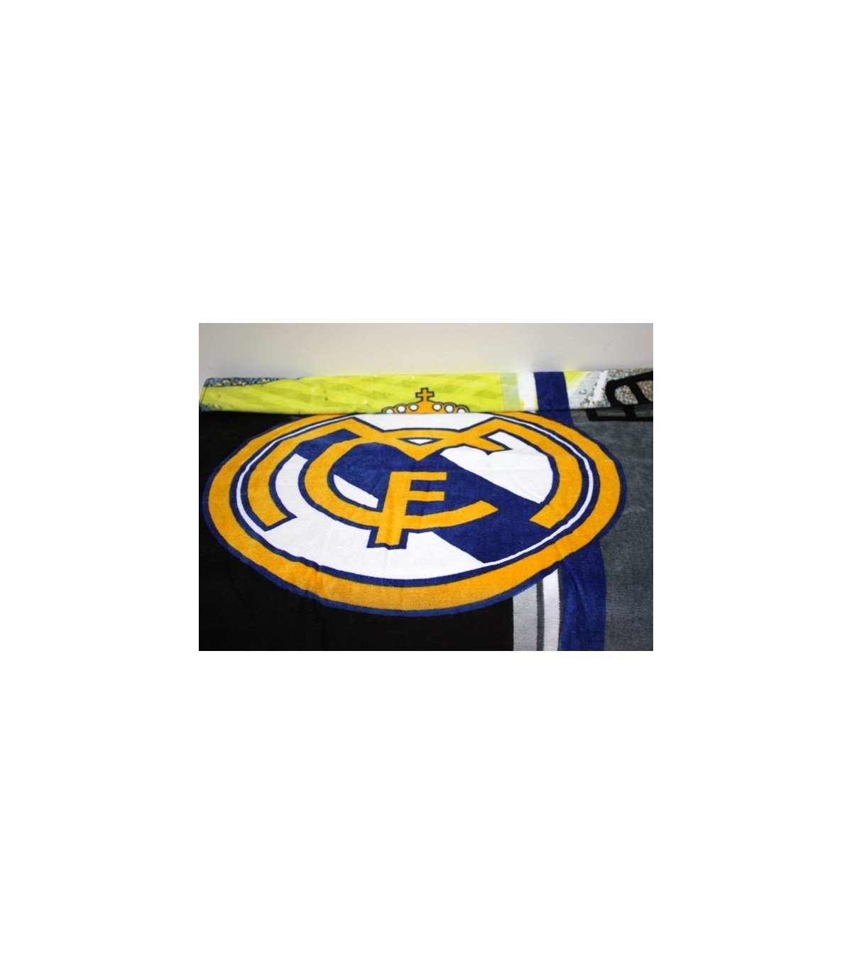 Real Madrid Toalla Escudo Algodón 76x152cm 39,99 €