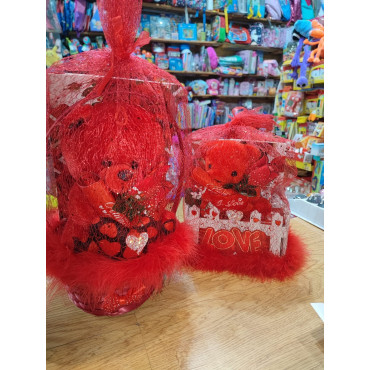 ¡Sorprende con Amor! Set Especial San Valentín: Oso Rojo, Cesta de Corazones y Mensaje Apasionado