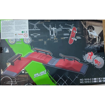 set rampa con monopatin mini