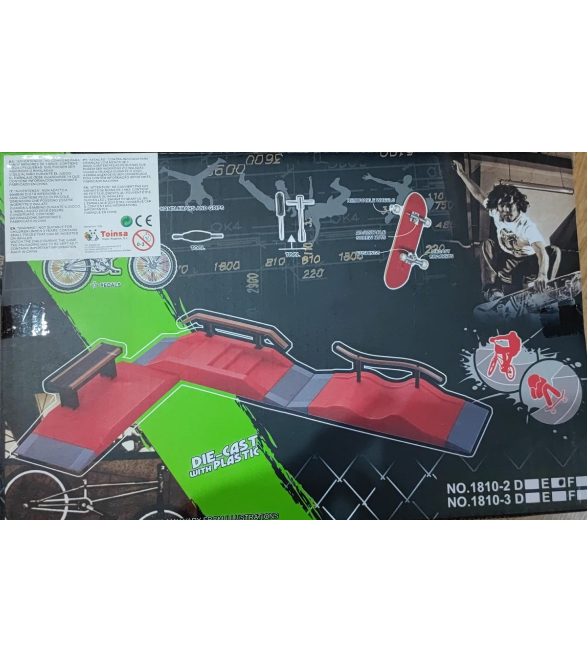 set rampa con monopatin mini