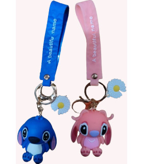 🧡 Descubre los encantadores llaveros de Stich en rosa o azul, con figuras adorables de 6 cm. 🚀