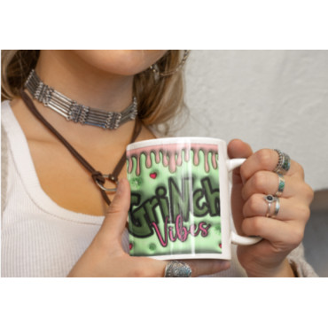 ¡Aventura Grinch Vives! Descubre la Magia en tu Desayuno con la Taza Personalizable en Albithinia 🌟🎅
