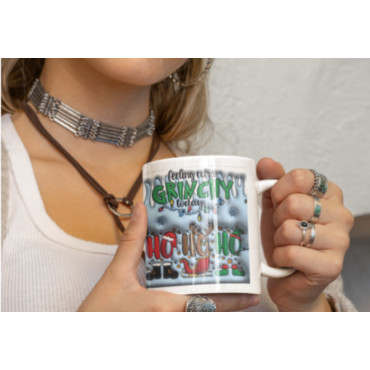 ¡Aventura Mágica! Taza Personalizable del Grinch con Trineo en Albithinia. ¡Asegura tu Tesoro antes de que Vuele! 🎅