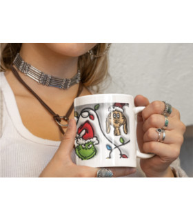 Taza Personalizable del Grinch con Amigos: ¡Vive la Aventura Mágica en Albithinia! 🎅🐶