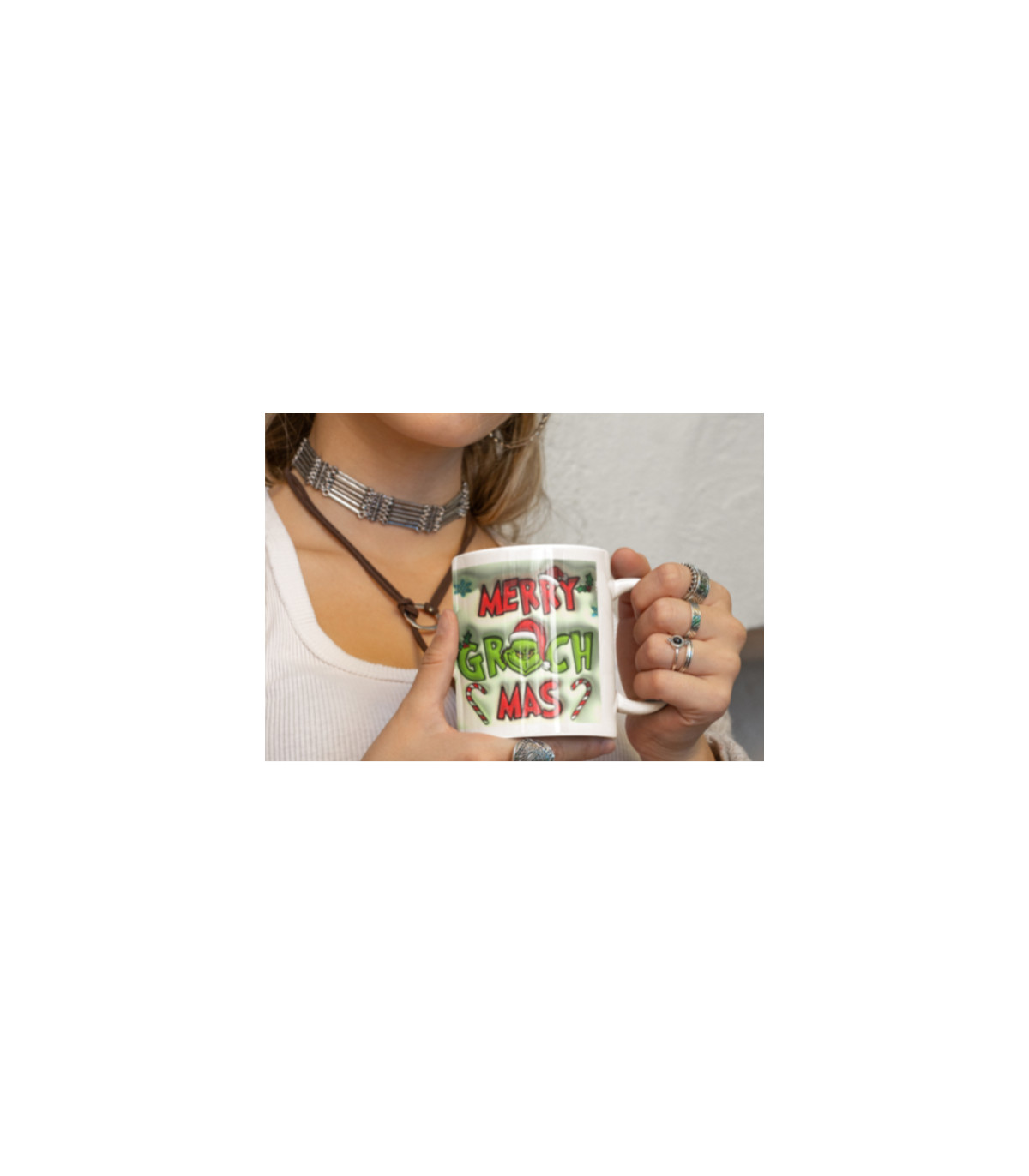 Merry GrinchMas: La Taza Personalizable que Hace Magia en Navidad" 🌟🎄
