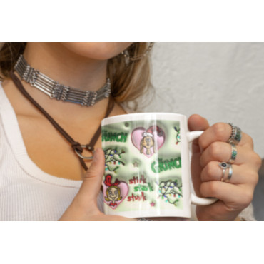 🌟 Taza Personalizable del Grinch: La Magia de la Navidad en Cada Sorbo 🎁✨
