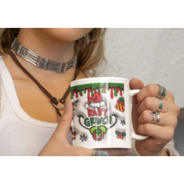 🍼✨Taza Personalizable de Baby Grinch: Magia Navideña en Cada Sorbo 🎁🌟