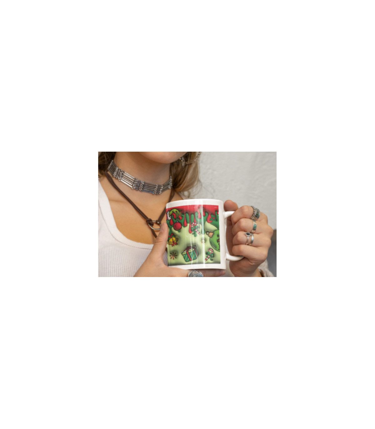🌟Taza del Grinch en Bolas de Navidad: ¡Magia Festiva en Cada Sorbo!🎄🎁