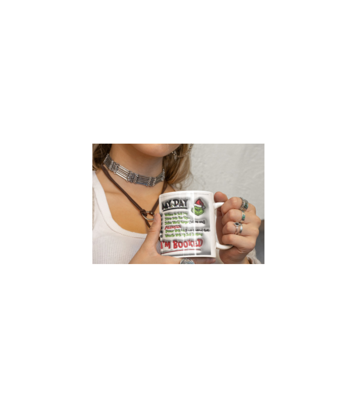 ¡Captura la Magia Navideña con la Taza Personalizable del Grinch! 🎄✨