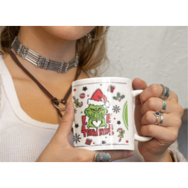 ¡Captura la Magia del Grinch en tu Desayuno con Nuestra Taza Personalizable! 🎄✨