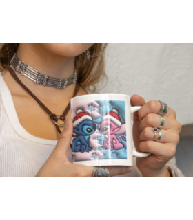 🏃‍♂️💖¡Magia Navideña en Cada Sorbo! Taza Personalizable de Stitch y Angel 🌟🎄