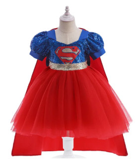 Disfraz con capa y tutú de superman para niña