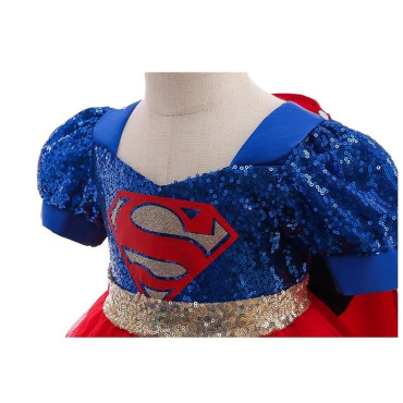 Disfraz con capa y tutú de superman para niña