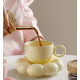 Taza Creativa de Cerámica con Plato Decorativo de Nube: Elegancia en Cada Sorbo