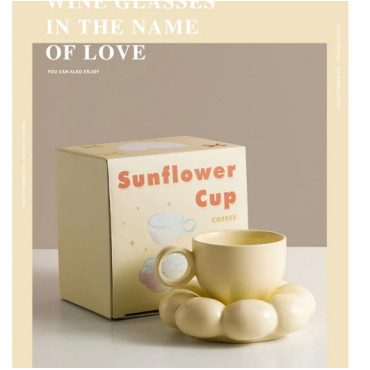 Taza Creativa de Cerámica con Plato Decorativo de Nube: Elegancia en Cada Sorbo