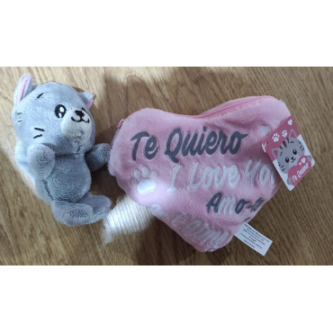 Peluche gatito dentro de corazón san Valentín