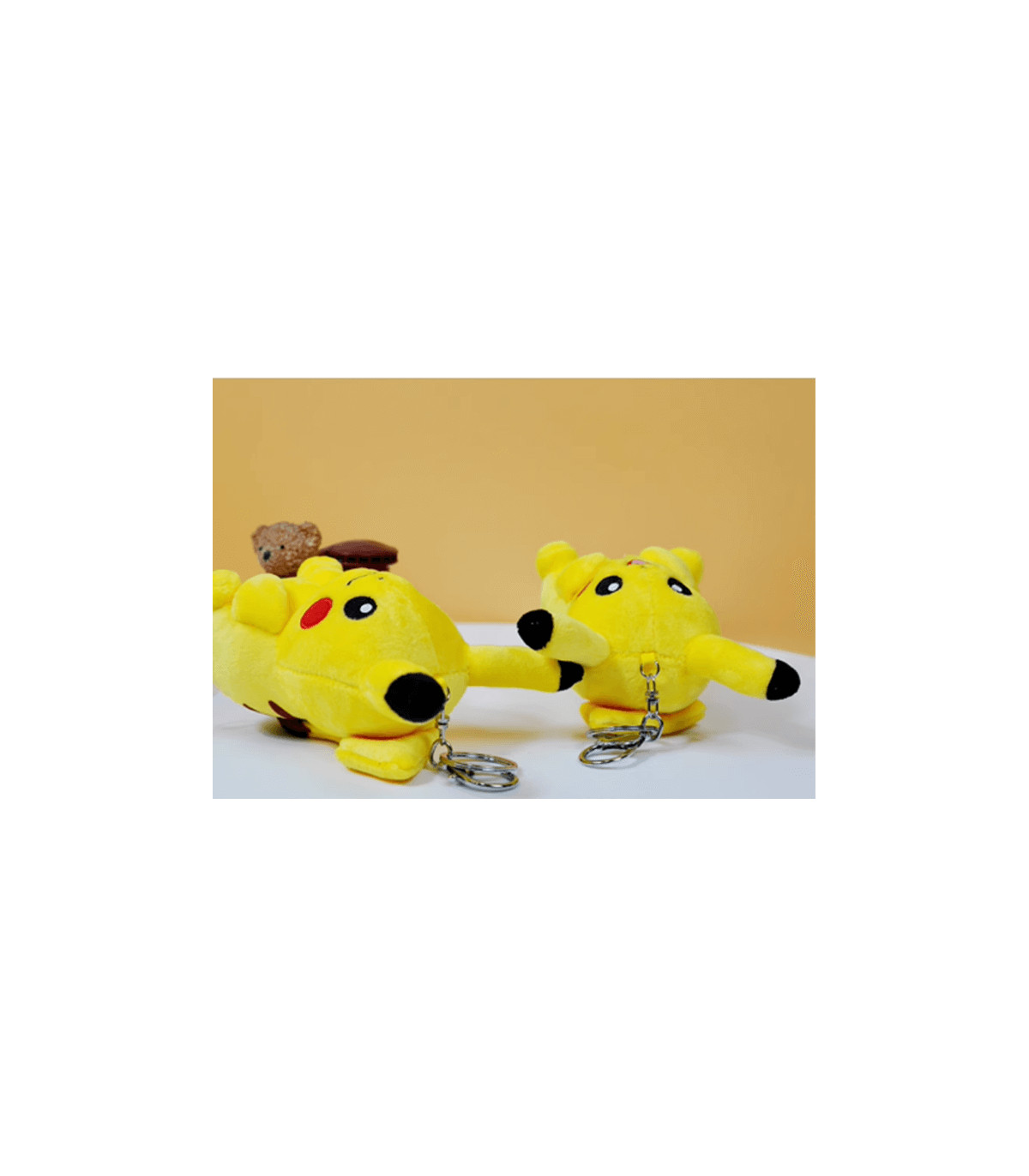 llavero de peluche pikachu de 15cm cara sonriente
