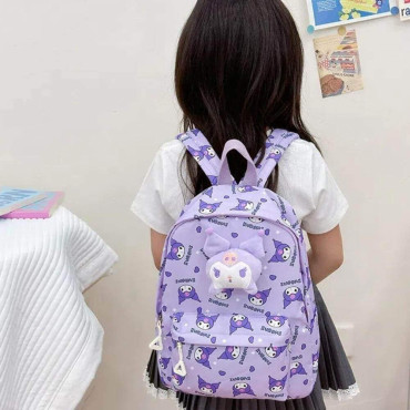 Mochila escolar infantil de hello kitty y kuromi y amigos Sanrio con peluche desmontable. - Diversión y practicidad para niñas