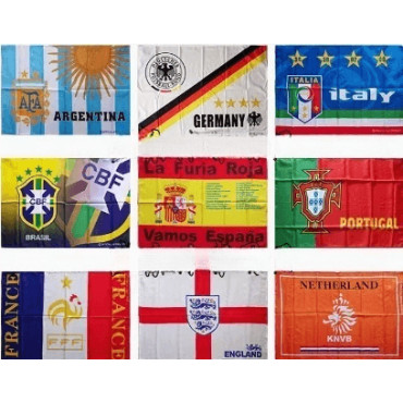 Banderas de selecciones nacionales de fútbol como España, Portugal, Inglaterra, entre otras