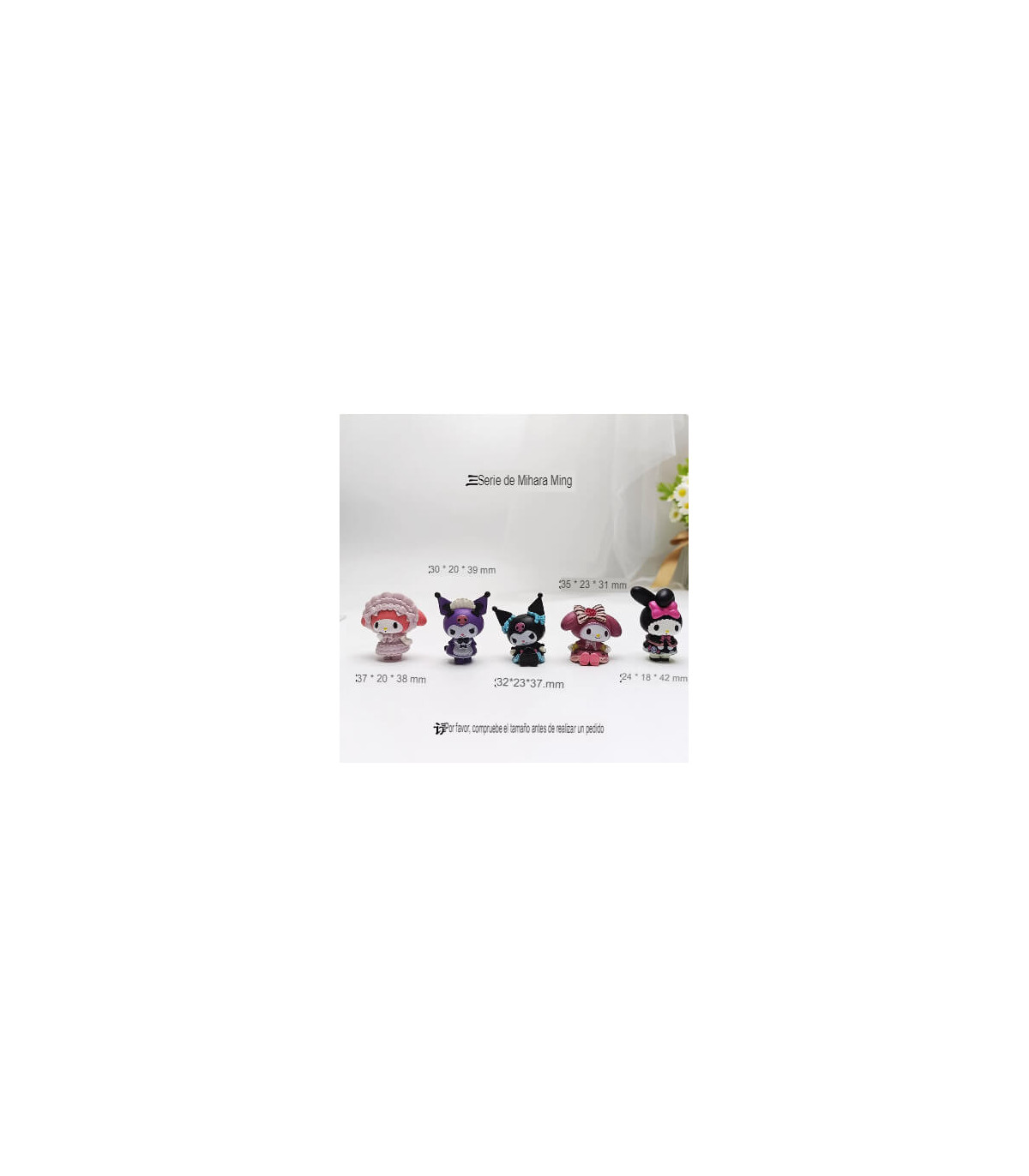 Decora con estilo tu habitación o aumenta tu colección de Sanrio con nuestros set de 5 muñecas