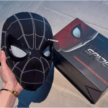 Máscara electrónica de Spider Man: El Héroe de Nueva York con luces y más