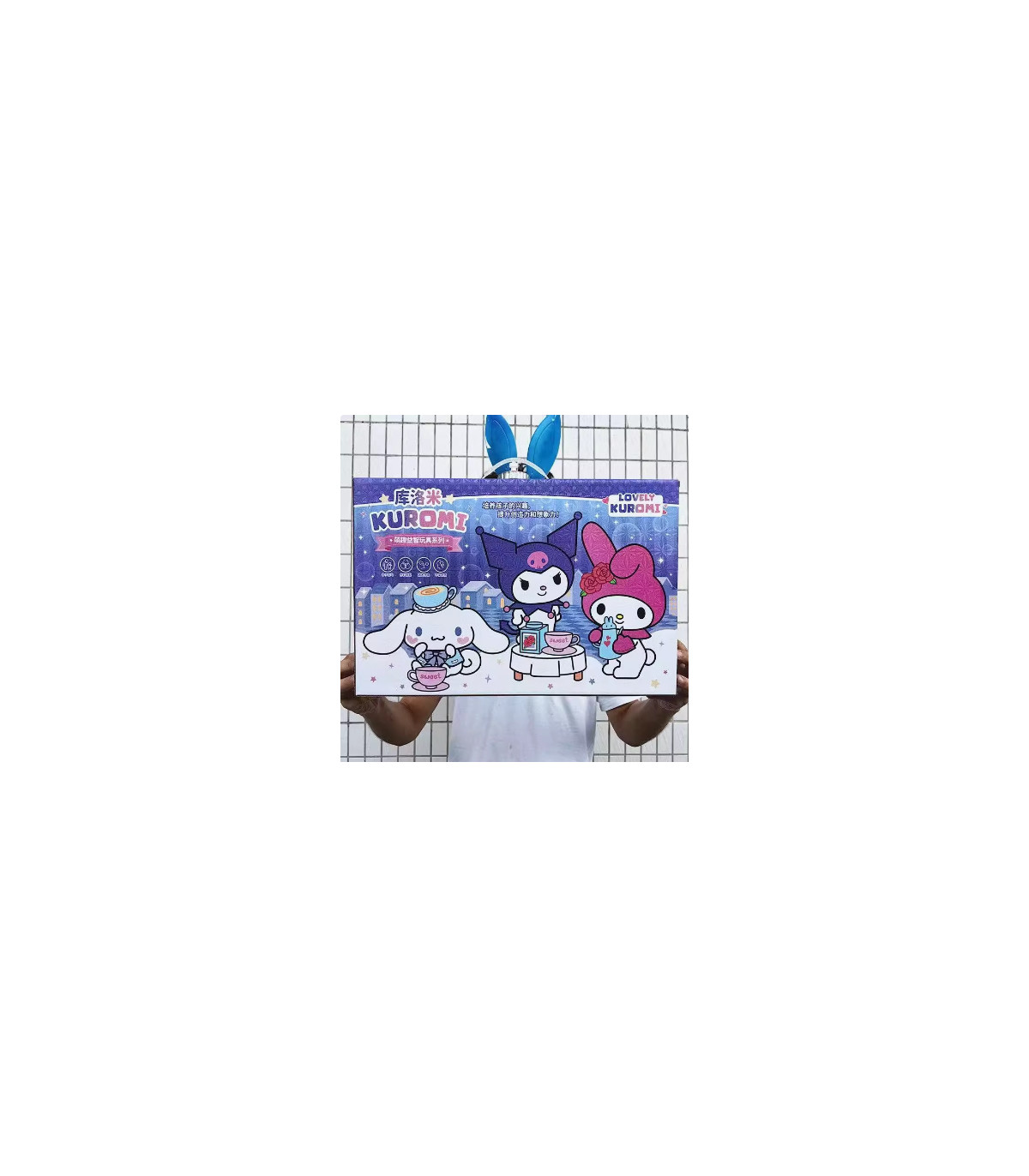 Set de regalos Sanrio con objetos con estampados de Kuromi, Hello Kitty, Cinnamoroll, Melody