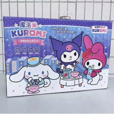 Set de regalos Sanrio con objetos con estampados de Kuromi, Hello Kitty, Cinnamoroll, Melody