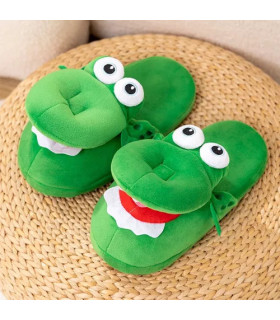Pantuflas de cocodrilo de felpa de alta calidad una forma divertida de andar
