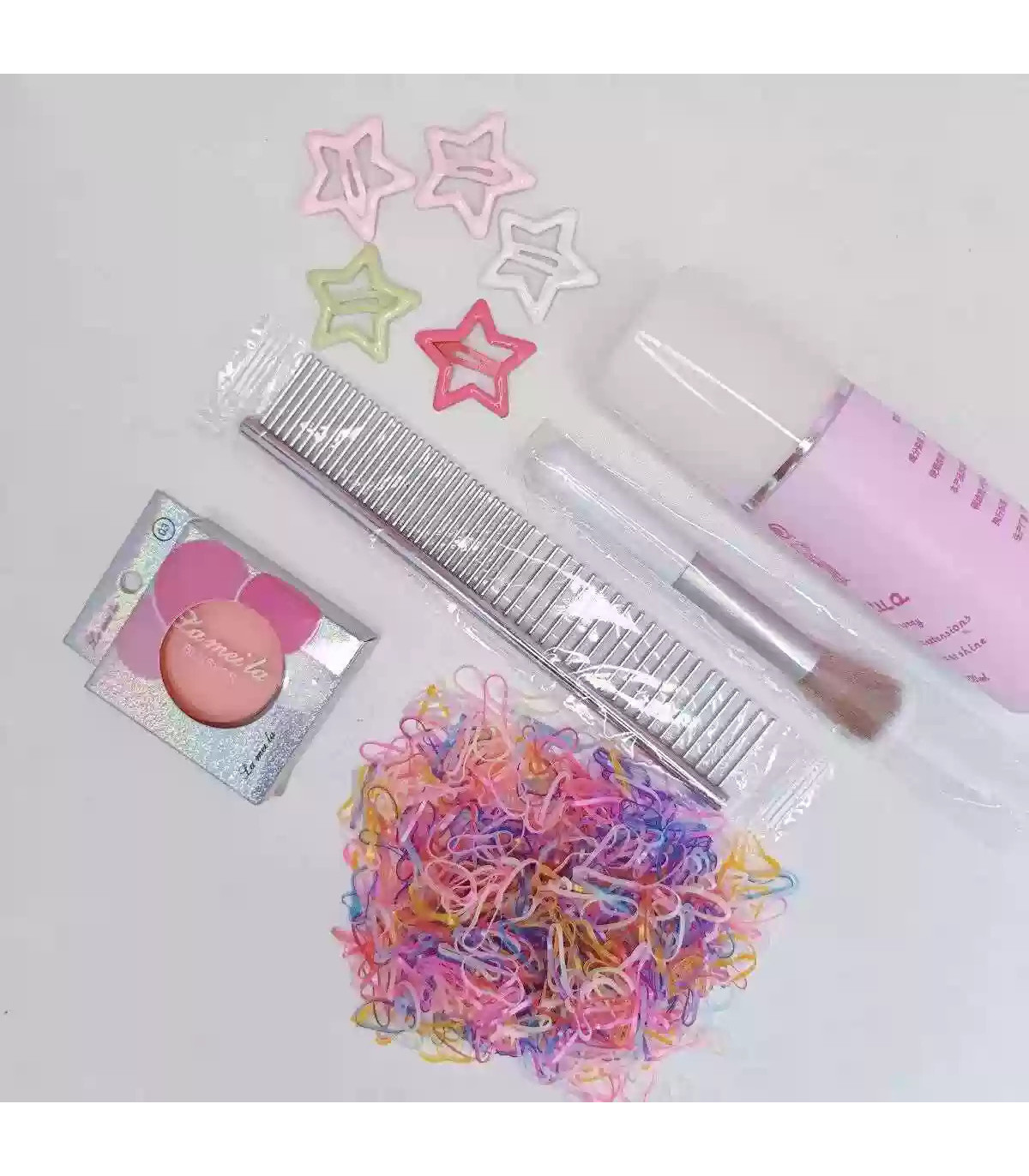 ¡Transforma a tu muñeca en una estrella! Kit de belleza con accesorios para peinar y maquillar