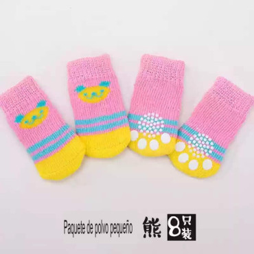Calcetines para perros y gatos: ¡Protege sus patitas con estilo!