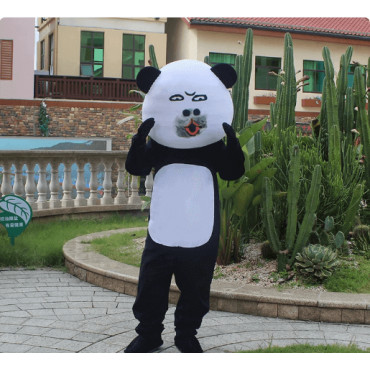 Traje de Panda: ¡El Más Tierno del Bosque!