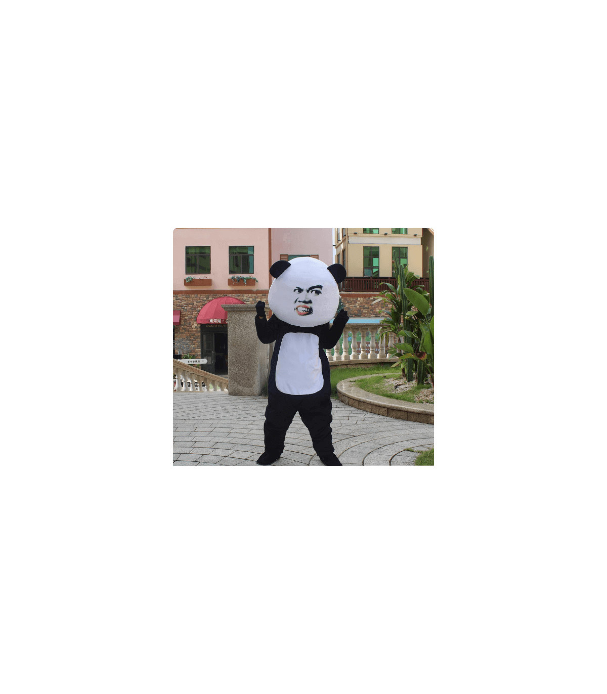 Traje de Panda: ¡El Más Tierno del Bosque!