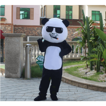 Traje de Panda: ¡El Más Tierno del Bosque!