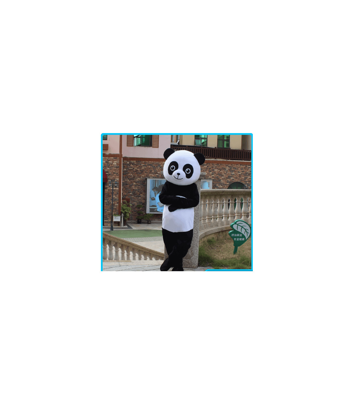 Traje de Panda: ¡El Más Tierno del Bosque!