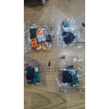 Set Completo de 9 Figuras de Acción El Juego del Calamar: ¡Recrea los Juegos Mortales!