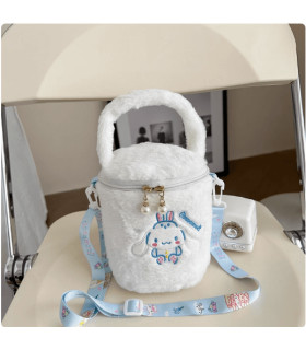 Bolso bandolera kawaii para maquillaje de Lotso, Melody, Kuromi y Cinnamoroll - ¡Lleva la magia de Sanrio contigo!