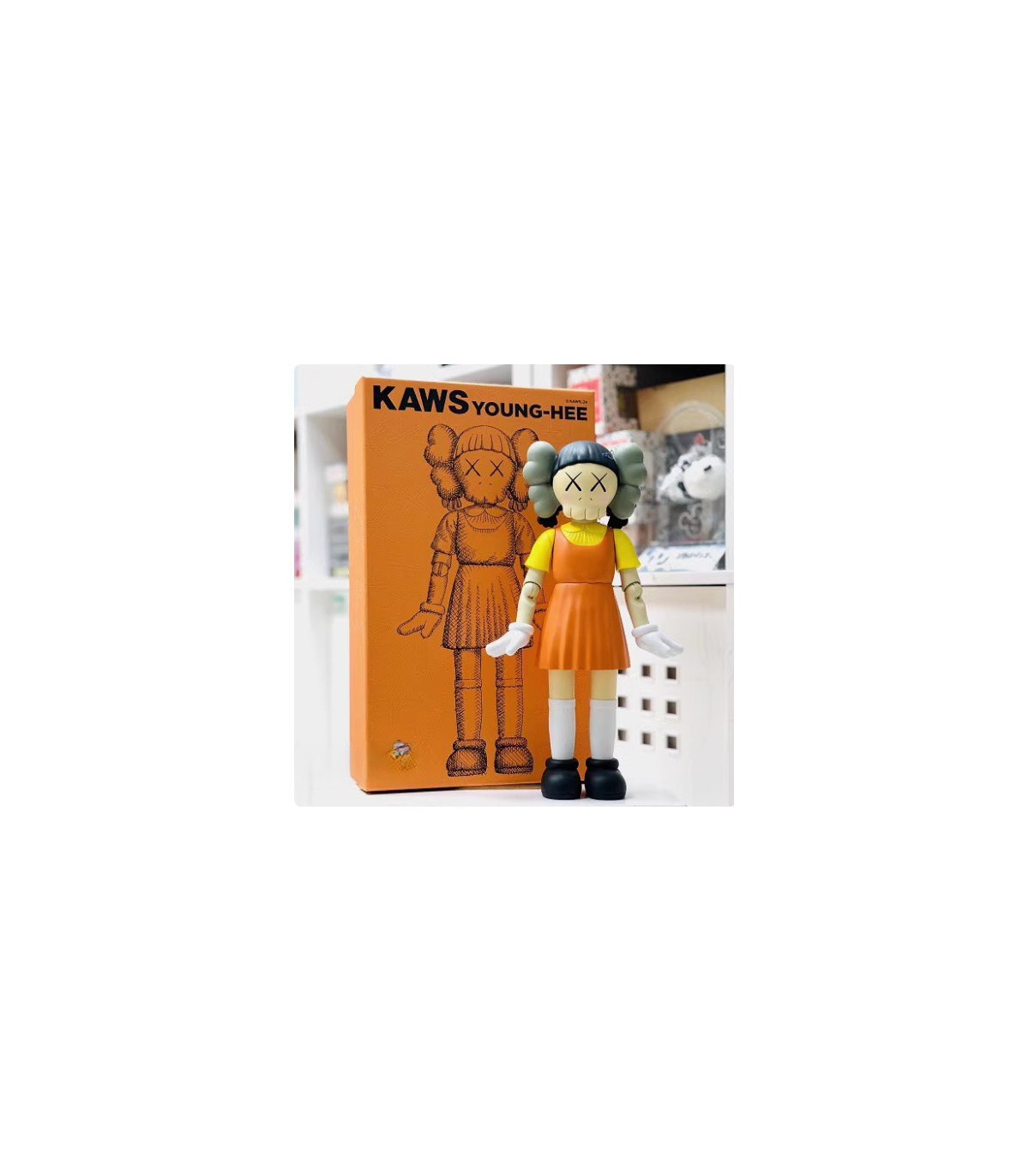 Figura de vinilo KAWS YOUNG-HEE - Edición limitada