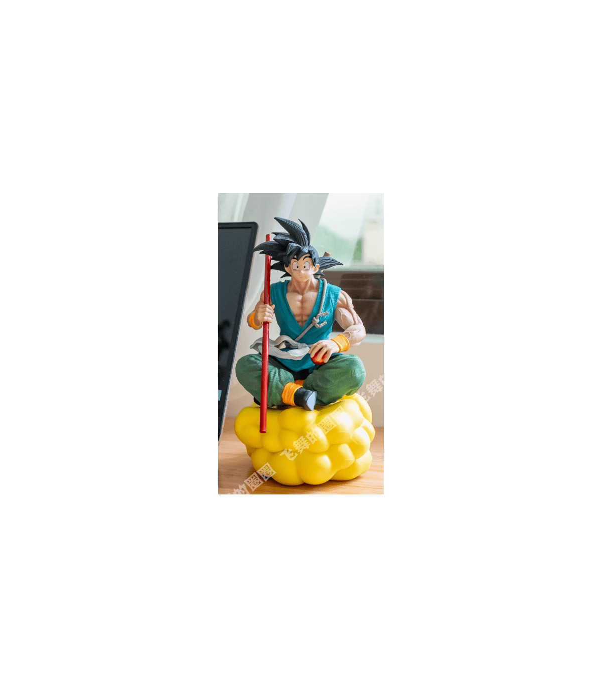 MUÑECO DBZ GOKU SENTADO EN LA NUBE - FIGURA 18 CM